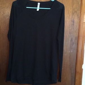 Black Under Armour shirt